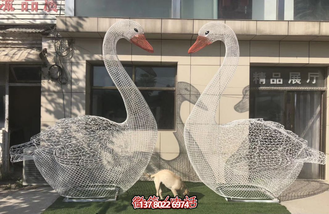 不銹鋼天鵝雕塑，給您的景區增添一抹優雅氣息