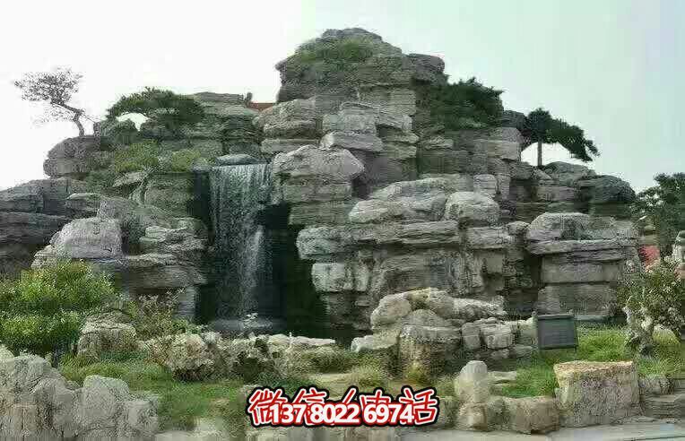 精美的景區(qū)園林，完美的假山流水?dāng)[放