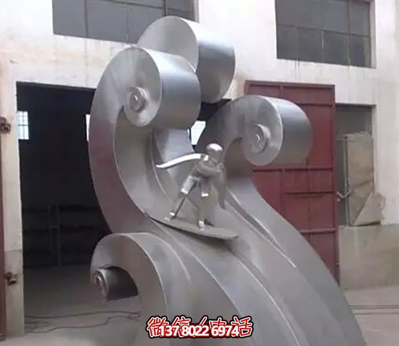 花園廣場擺放大型創意不銹鋼滑雪景觀雕塑 花園廣場擺放大型創意不銹鋼滑雪景觀雕塑