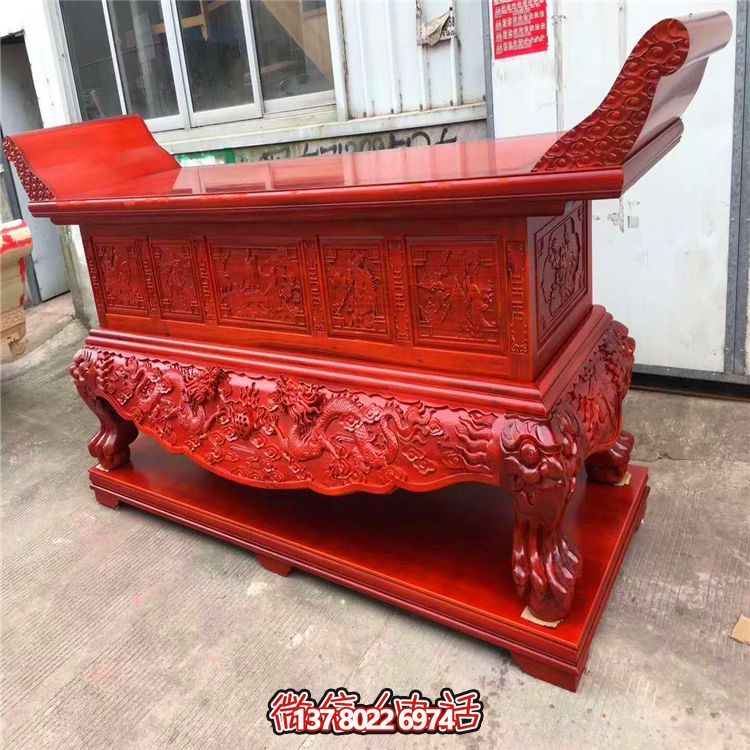 寺廟大殿室內擺放元寶桌做舊木雕供桌 寺廟大殿室內擺放元寶桌做舊木雕供桌